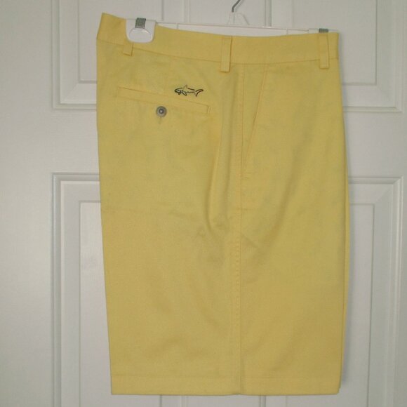 Greg Norman Mens Yellow Cotton Flat Front Golf Short Pant NWOT - Size 34W - Picture 1 of 3